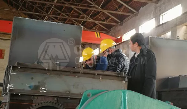 customer in factory