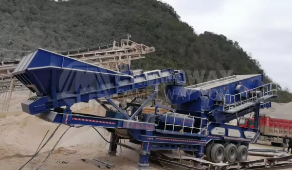 mobile rock crushing plant