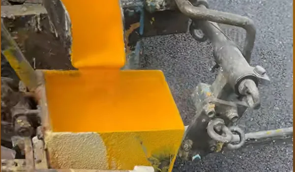 yellow highway line marking paint factory price